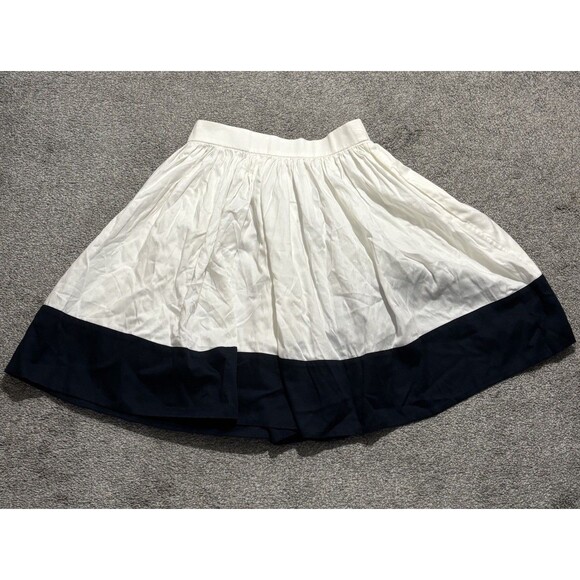 The Row Knee Length Shorts Size 4 White Black - Picture 9 of 11